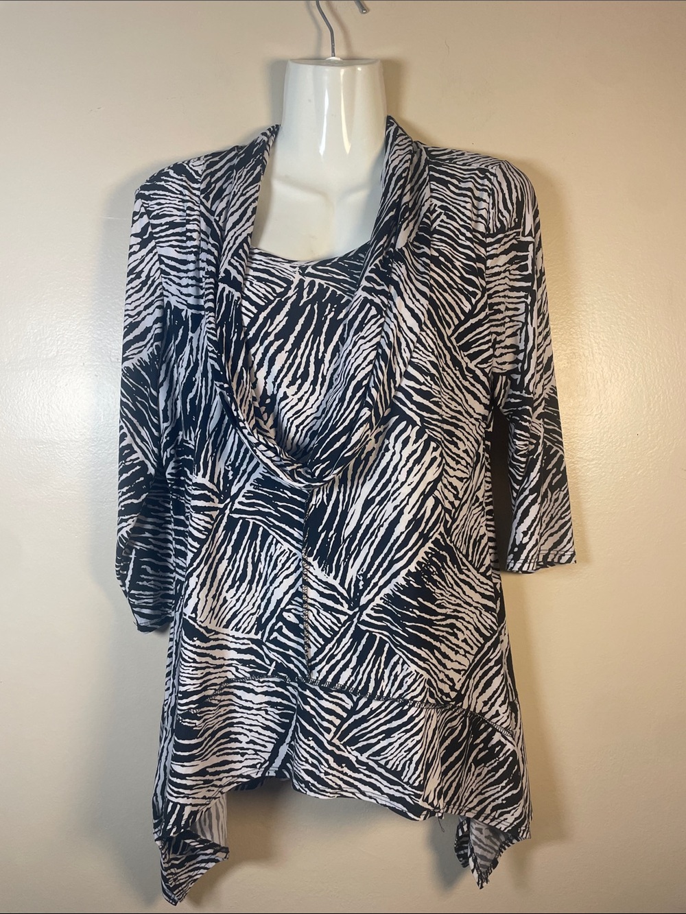 Coco Bianco Black and White Zebra-Print Cowl Neck Tunic Size Medium Vintage USA